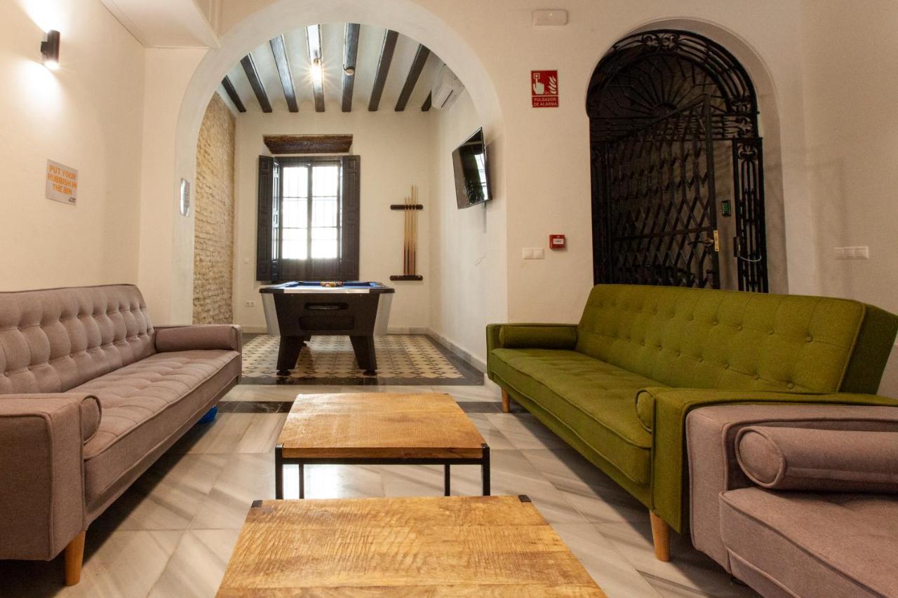 Hostel Ibarra By Bossh! Hotels Sevilla Bagian luar foto